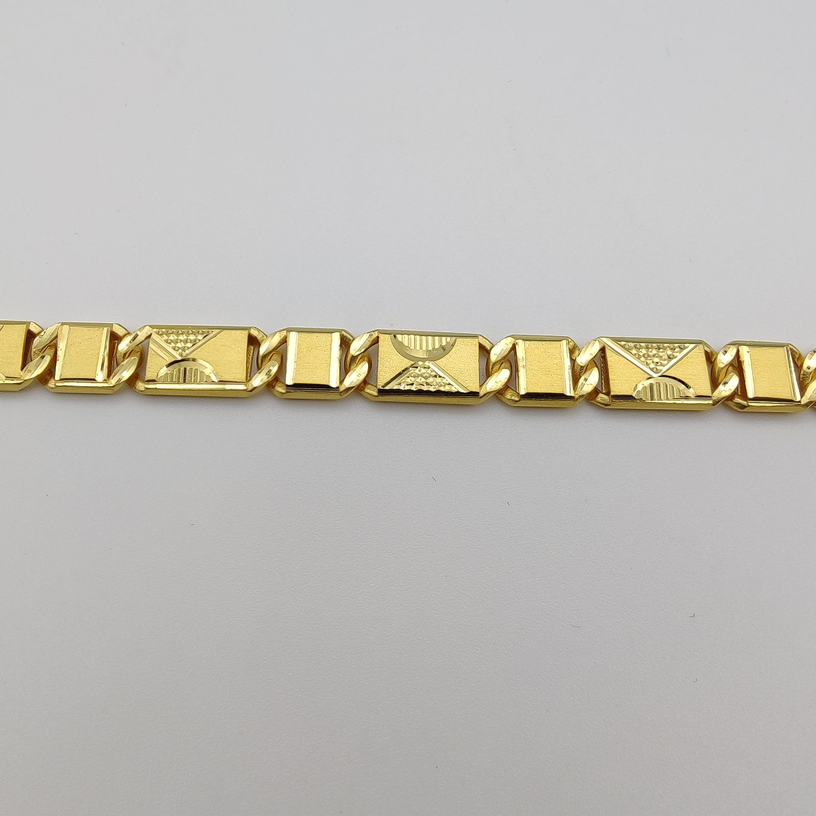 Traditional Navabi Chain Style 22kt Yellow Gold Handmade Fabulous Men's  Bracelet Gifting Jewelry - Etsy | Mens gold bracelets, Man gold bracelet  design, Mens gold jewelry